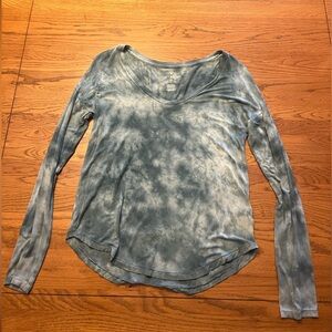 American Eagle Outfitters Blue and White Relaxed Long Sleeve Tee